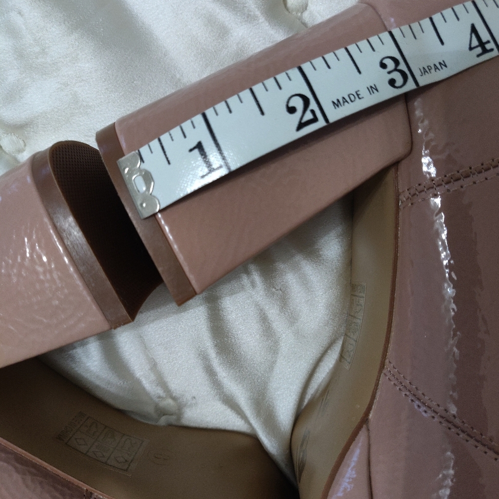Journee Collection Nude Boots. - Picture 9 of 12
